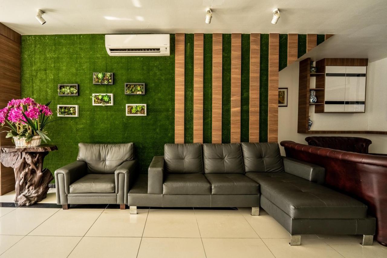 Mary J Hotel Family 10 Pax Room Kota Bharu Eksteriør billede